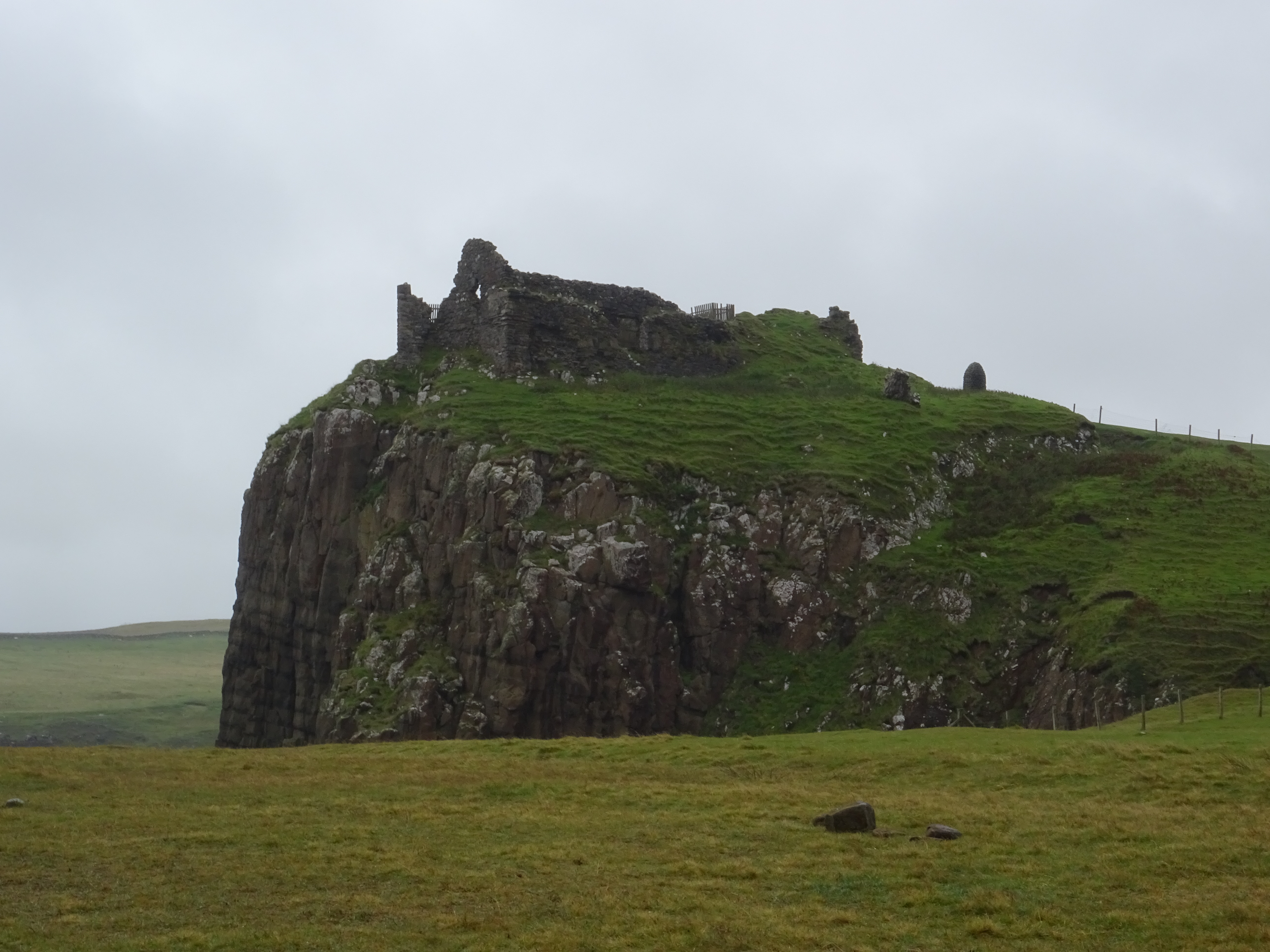 Duntulm Castle - Tours of Scotland